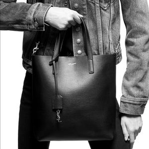 SHOPPING BAG SAINT LAURENT TOY IN SUPPLE LEATHER